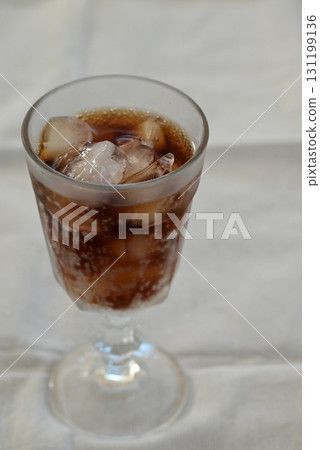 A sweet, cold and deliciously refreshing cola float 131199136