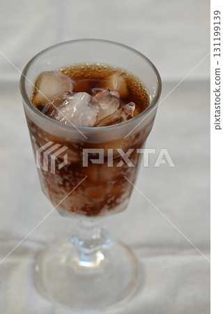 A sweet, cold and deliciously refreshing cola float 131199139