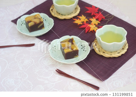 Autumn Japanese sweets: Chestnut yokan 131199851