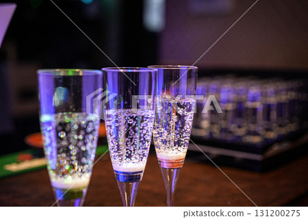 起泡飲料杯(派對/祝酒圖片) 起泡飲料杯(派對/祝酒圖片) 131200275
