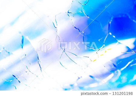 破裂的玻璃背景材料 131201198