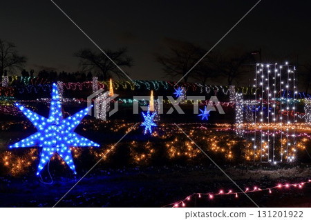  Christmas illumination 131201922