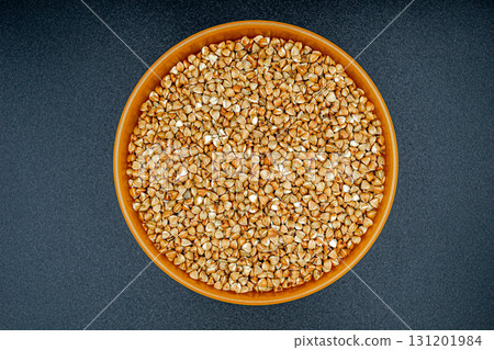 Organic dry buckwheat grains consisting of raw natural product 131201984