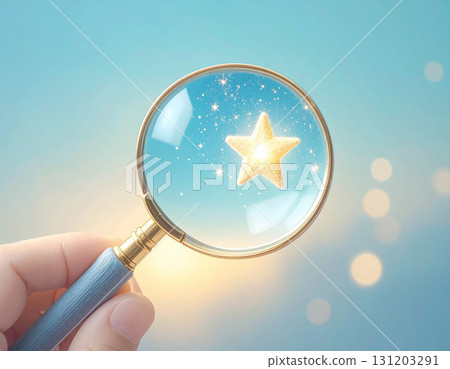 夢幻般的藍色背景，放大鏡中漂浮著閃亮的星星 131203291