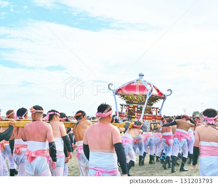 Shiofumi at the Ohara Naked Festival, Chiba Shiofumi at the Ohara Naked Festival, Chiba 131203793