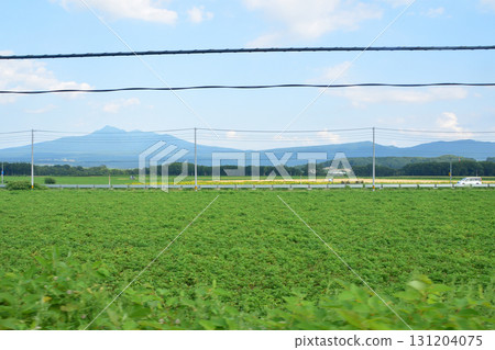 JR Hokkaido, Senmo Main Line, scenery between Kawayu Onsen Station and Kiyosatocho Station (Summer 2023) 131204075