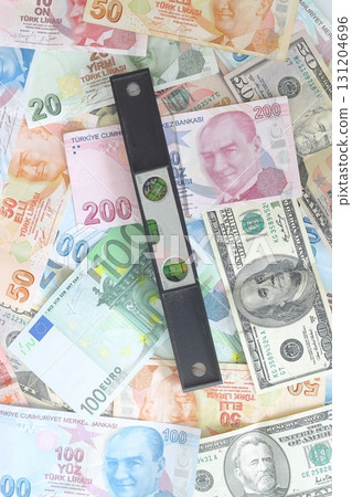 The balance of the Turkish lira against the dollar and the euro with a spirit leve The balance of the Turkish lira against the dollar and the euro with a spirit leve 131204696
