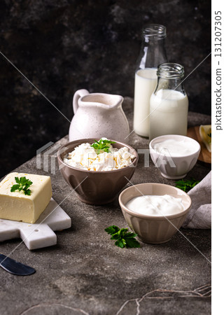 Dairy products. Milk, cottage cheese, cream, butter and yogurt 131207305