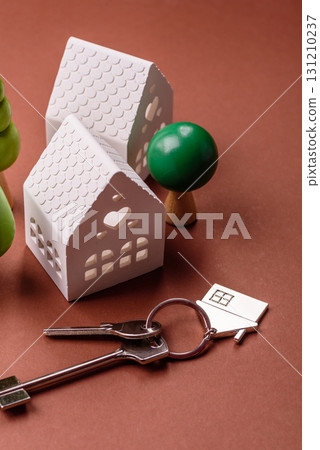 Keys, real estate, your own home or business premises purchased with a mortgage. Property and keys 131210237