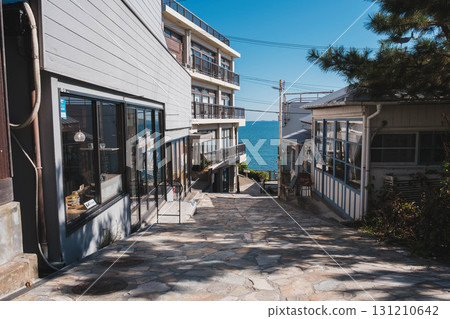 [Misaki, Ako City] Beautiful scenery of Kirakirazaka 131210642