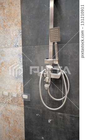 Discover the latest in Contemporary Shower Fixtures and Wall Design for modern bathrooms Discover the latest in Contemporary Shower Fixtures and Wall Design for modern bathrooms 131210911