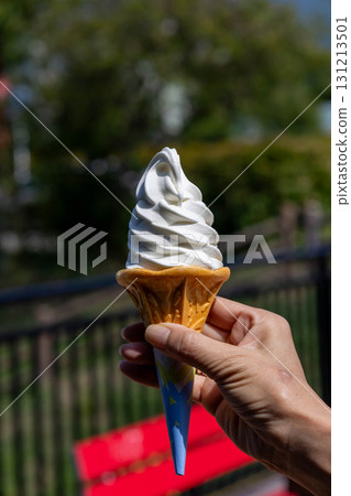 Eat soft cream 131213501