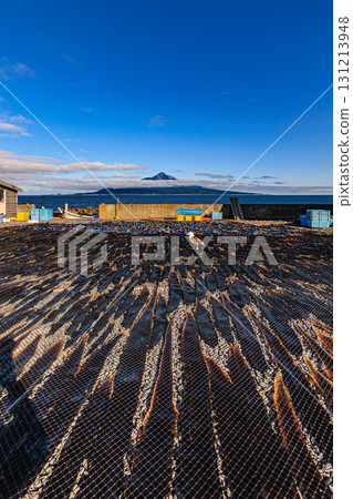 Sun-dried Rishiri kelp: a traditional Japanese food culture Sun-dried Rishiri kelp: a traditional Japanese food culture 131213948