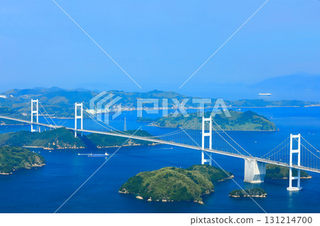 [Ehime Prefecture] View of the Kurushima Kaikyo Bridge in fine weather (Shimanami Kaido) 131214700