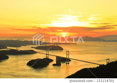 [愛媛縣] 來島海峽大橋（島波海道） 131214702