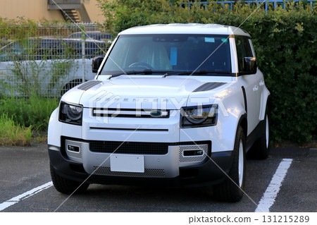 British-made SUV 131215289