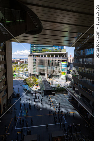 白天的大阪站 131215355