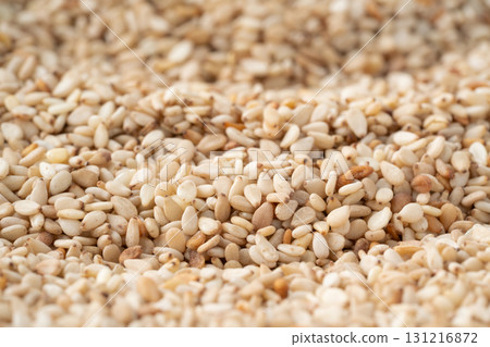 白芝麻(生芝麻)的特寫 白芝麻(生芝麻)的特寫 131216872