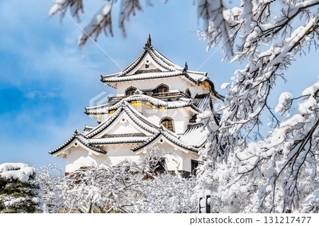 志賀彥根城:白雪皚皚的天守閣 志賀彥根城:白雪皚皚的天守閣 131217477