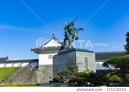 山形市春日城公園和最上義昭騎馬像 131218310