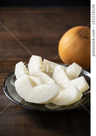 Pear Feng Shui 131219126