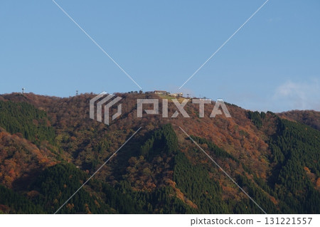 Late autumn view of Shishiku Plateau from the Tedori River, Hakusan City, Ishikawa Prefecture 131221557