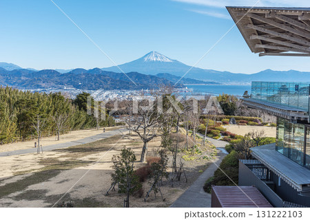 從靜岡縣靜岡市日本平夢露台眺望富士山 從靜岡縣靜岡市日本平夢露台眺望富士山 131222103