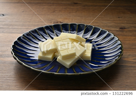 看看《白色戀人》 131222696