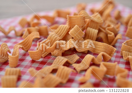 天竺骨粗麵小吃 豬骨味 天竺骨粗麵小吃 豬骨味 131222828