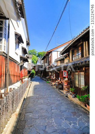 [廣島縣]天氣晴朗的鞆浦街景 131224746