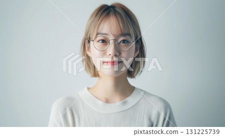 Young blonde fashion model woman 131225739