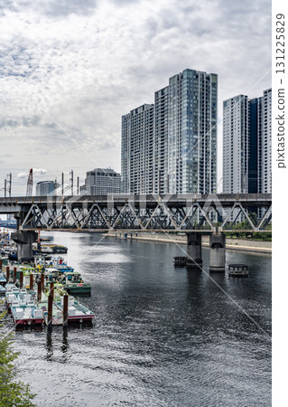 東京芝浦 - 運河風光 131225829
