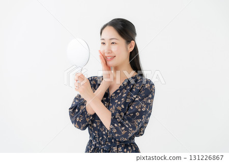 照鏡子的女人 131226867