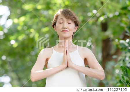 Yoga woman outdoors Yoga woman outdoors 131227105