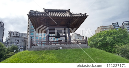 著名寺廟的鐘聲 131227171