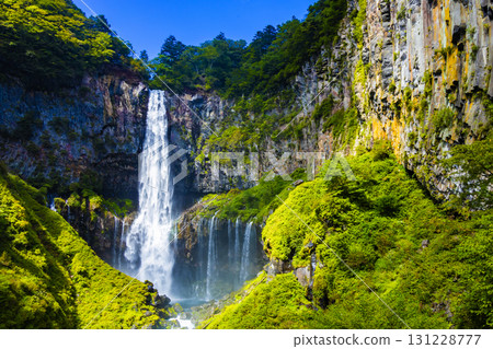 華嚴瀑布 131228777