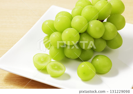 Shine Muscat 131229098