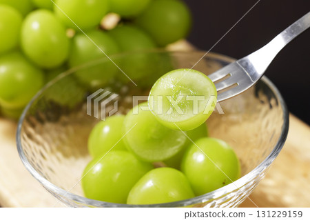 Shine Muscat 131229159