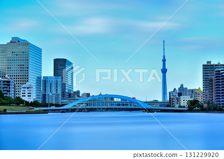 東京隅田川中央大橋及天空樹長曝光拍攝 131229920