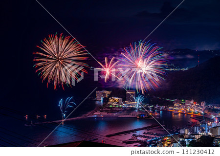 [Shizuoka Prefecture] Atami's million-dollar night view and seaside fireworks festival 131230412