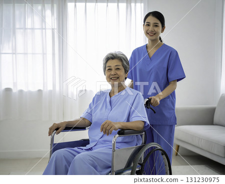 Care worker who is close to the elderly Care worker who is close to the elderly 131230975