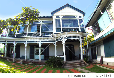 The former Guggenheim Residence, a foreign-style building in Shioyacho, Tarumi Ward, Kobe City 131231131