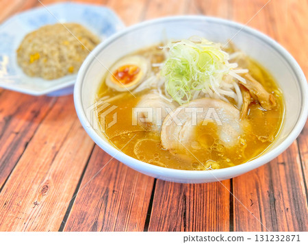 拉麵和炒飯 131232871