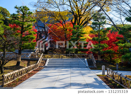 Chishaku-in Temple in autumn Chishaku-in Temple in autumn 131235319