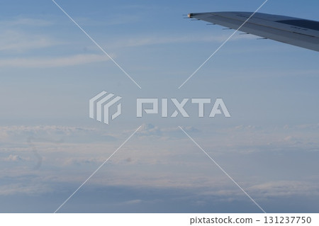 一架飛機 131237750