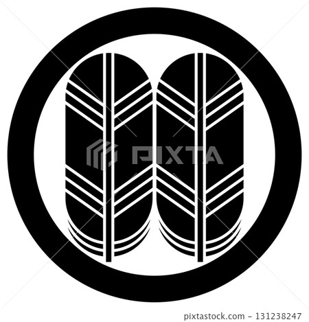 這是入江久一的家徽。它是一個帶有鷹羽的圓圈。 這是入江久一的家徽。它是一個帶有鷹羽的圓圈。 131238247