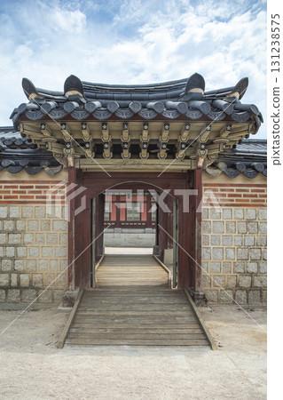 World Heritage Gate 131238575