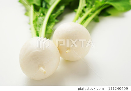 Turnip, turnip, turnip, small white turnip 131240409