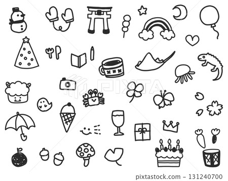 Cute hand-drawn seasonal material set 131240700