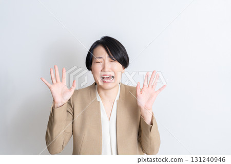 Sad business woman Sad business woman 131240946